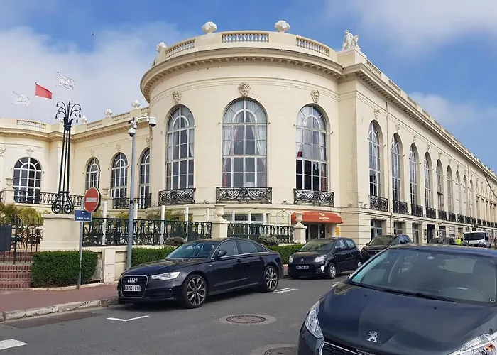 Hyper Centre Apartament